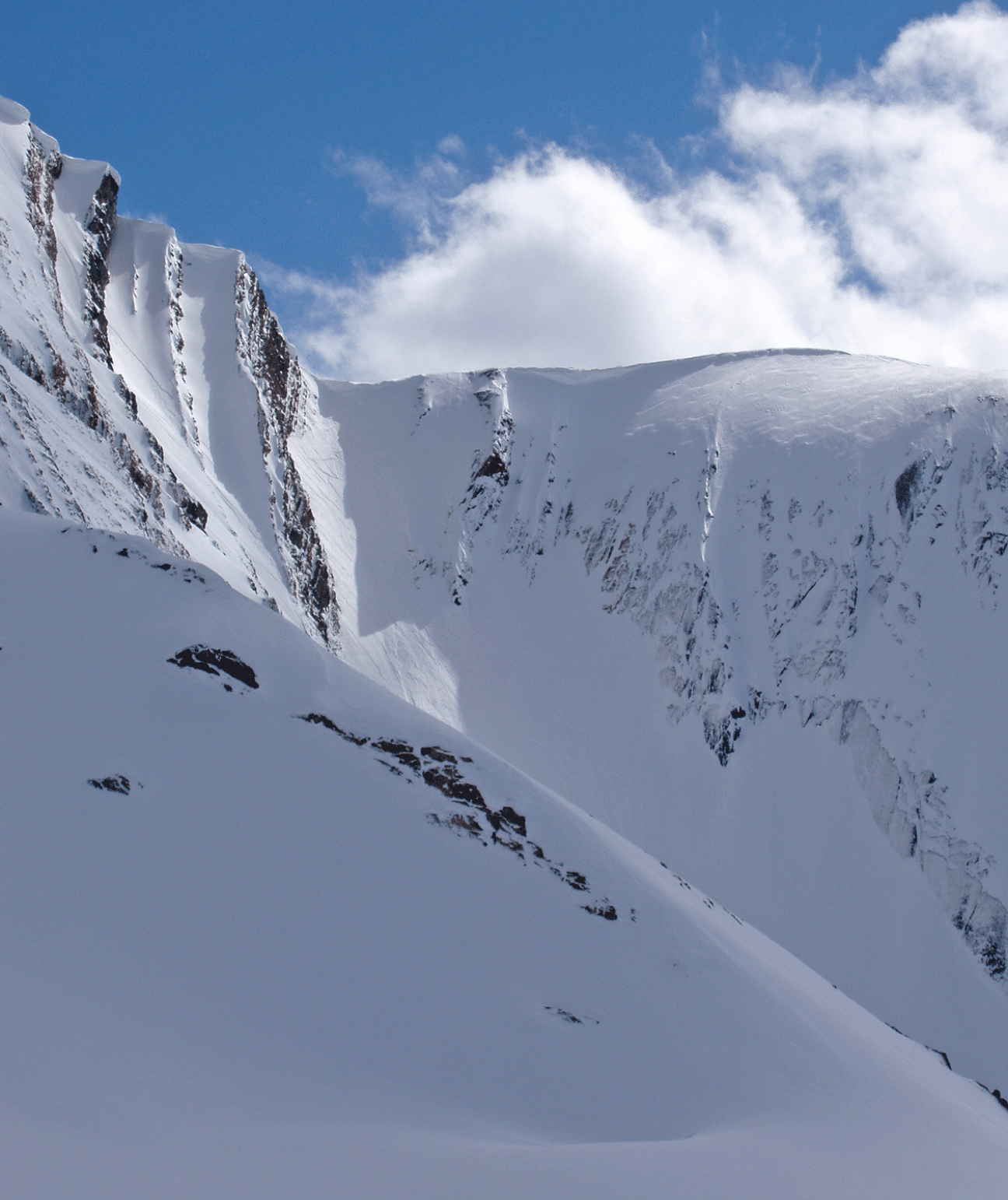 icefalllodgeski2007_10.gif